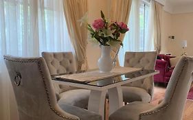 Lovely 3 Bedroom Apartment